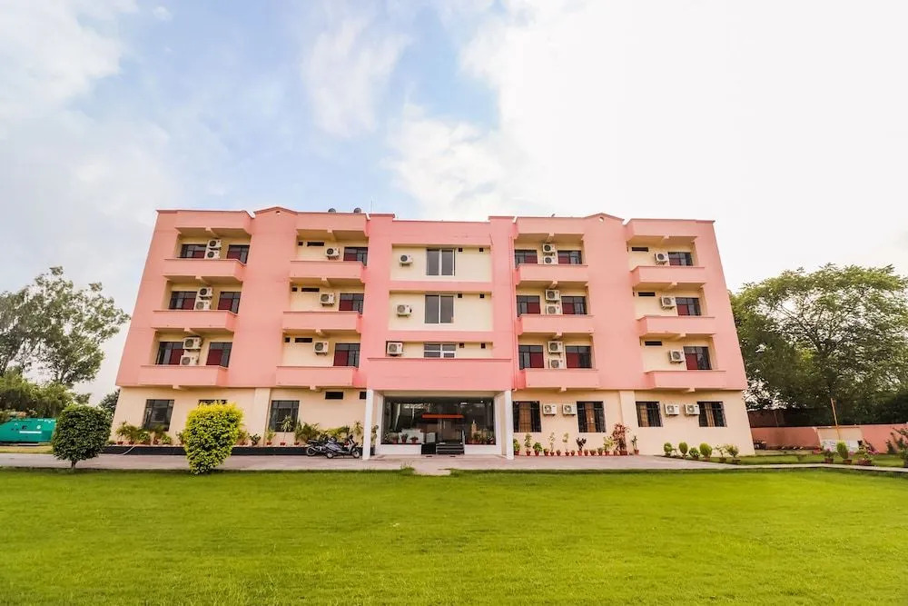 Capital O 60233 Brij Ki Rasoi