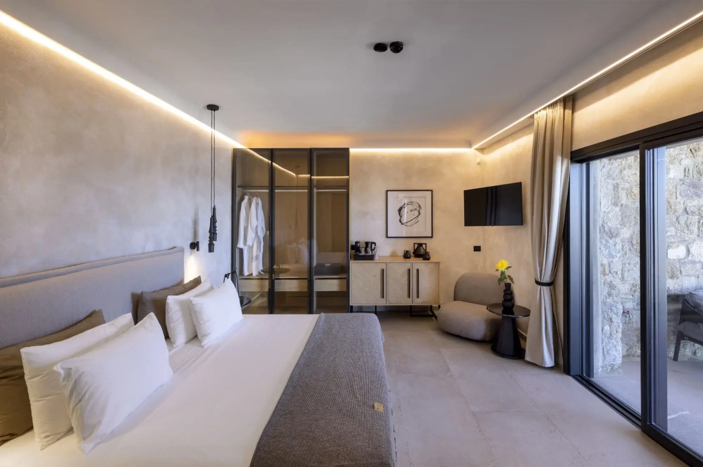 Tropicana Suites & Villas Mykonos