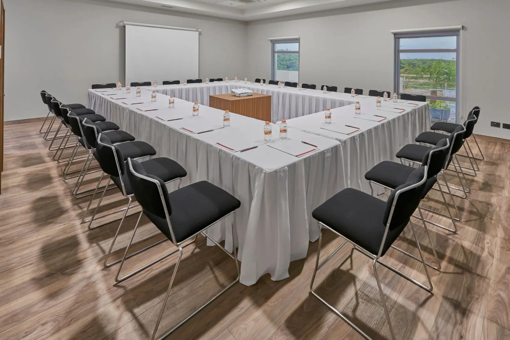 City Express Plus by Marriott Mazatlan