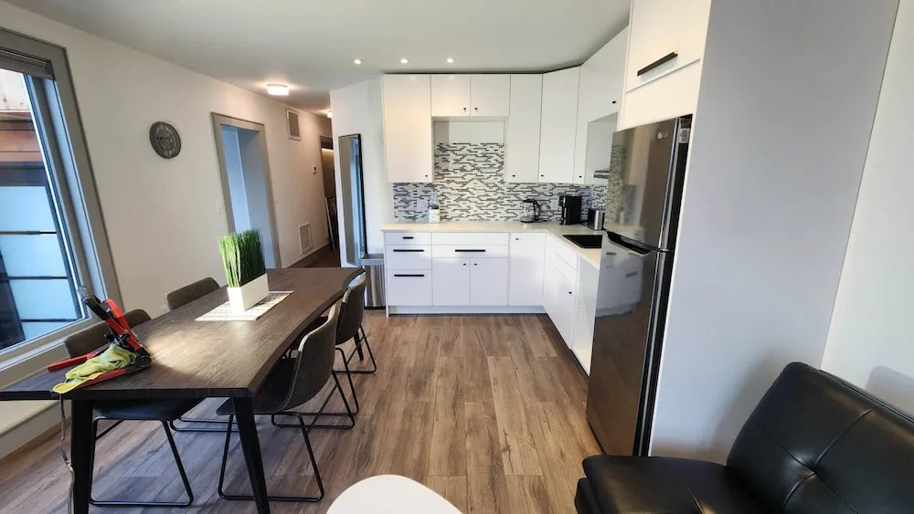 GLOBALSTAY. Paradise Marina Place