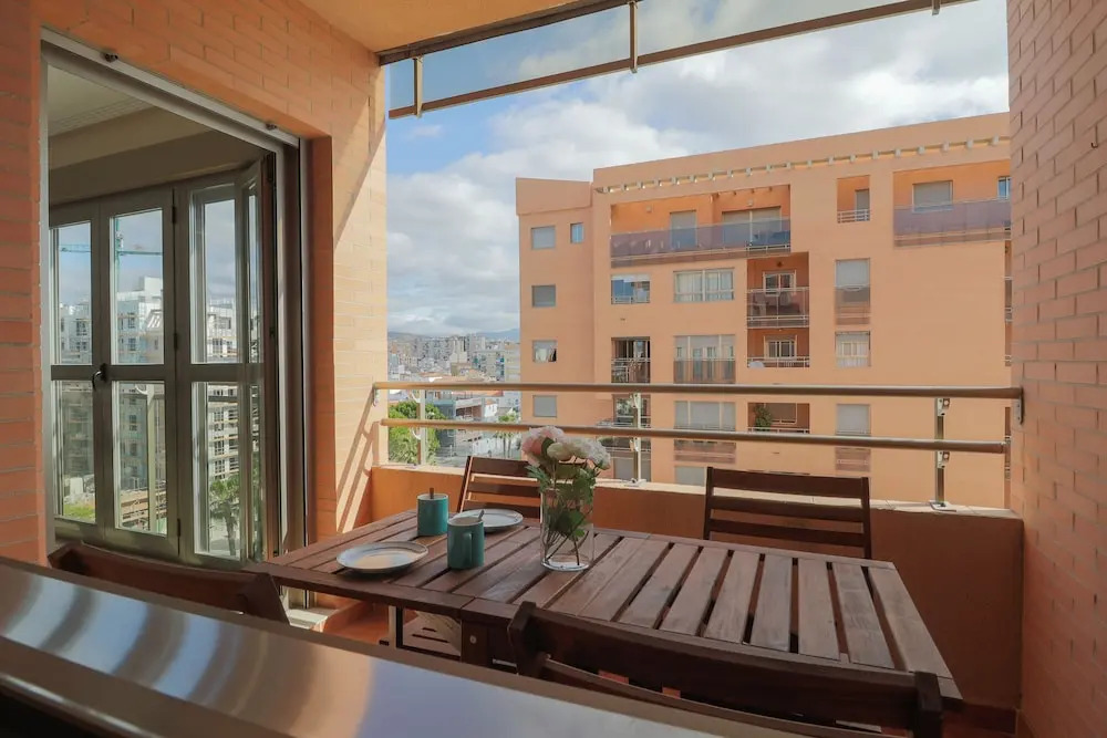 Seafront Malaga Central Apartment