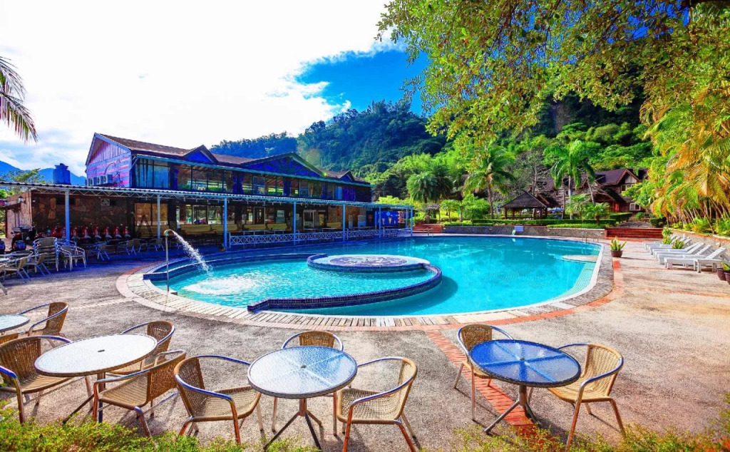 Master Bear Resort