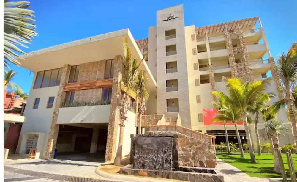 Stunning Condo in Cabo with Ocean Views