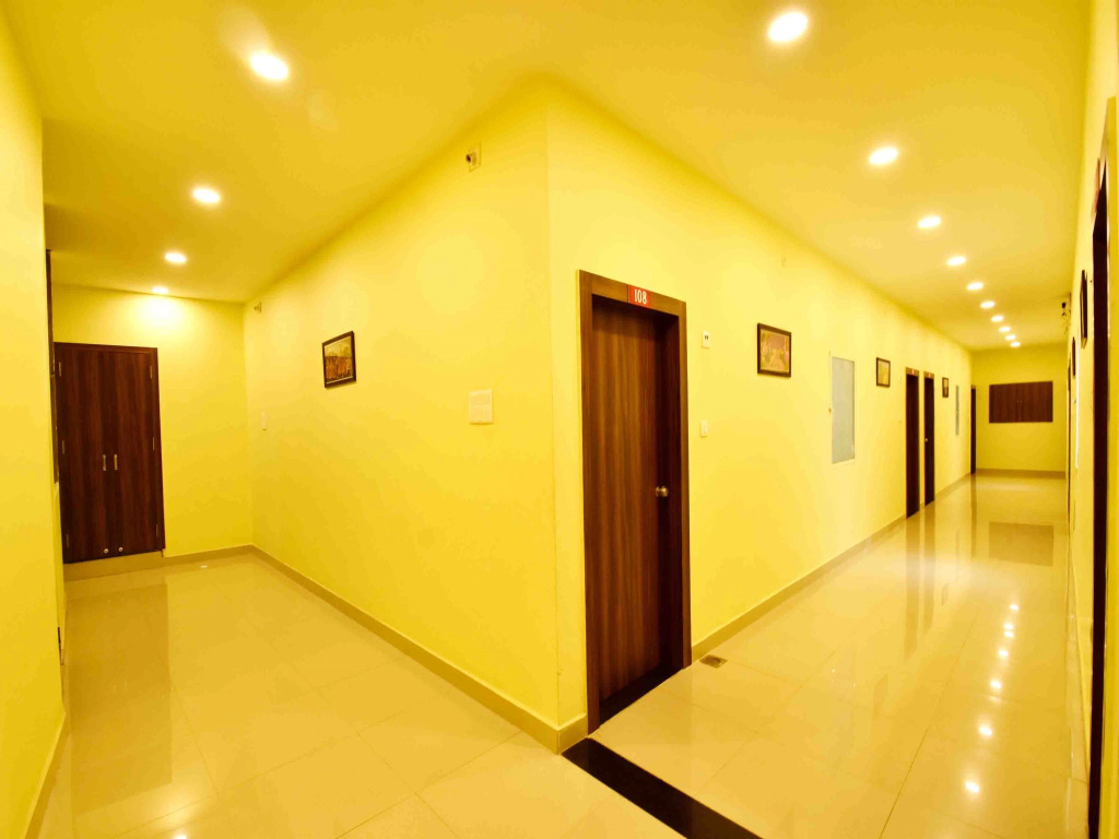 Hotel Hori Palace