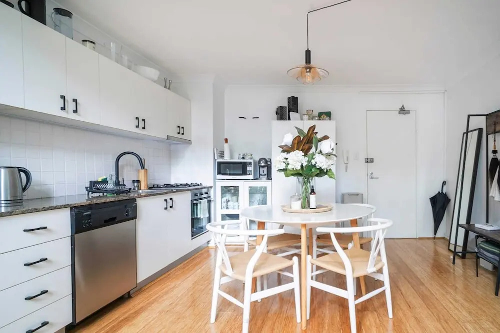 Loft Style Apartment in the Heart of Surry Hills