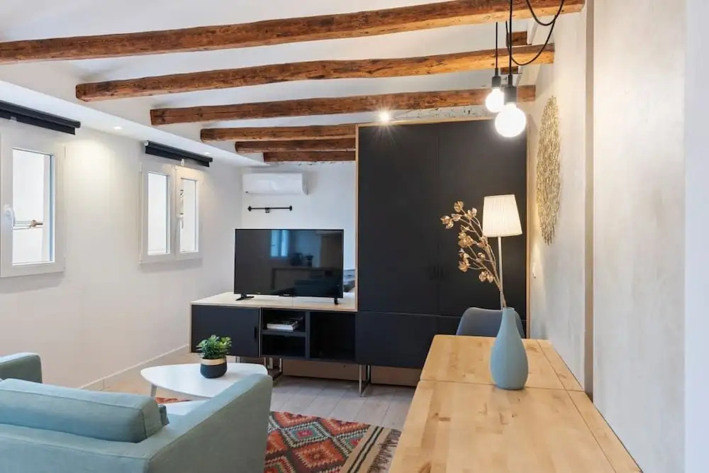 Charming Loft in La Latina, Close to City Centre