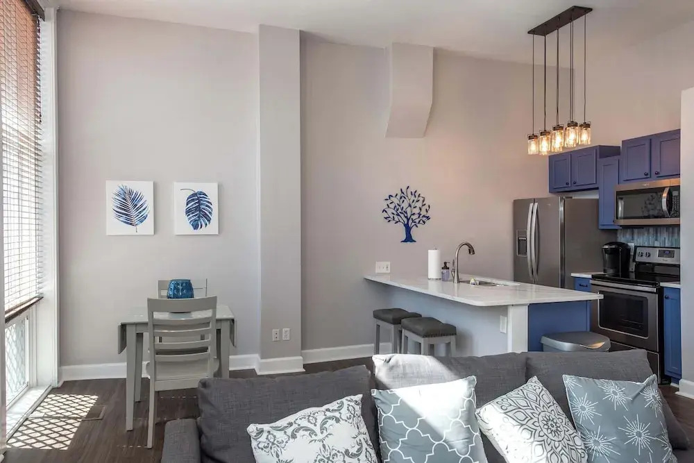 Heart of Mainstrasse Apt 1