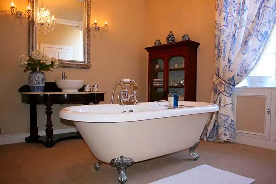The Old Parsonage Country House
