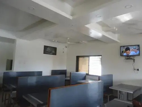 Hotel Rau Family Restaurant And Lodging
