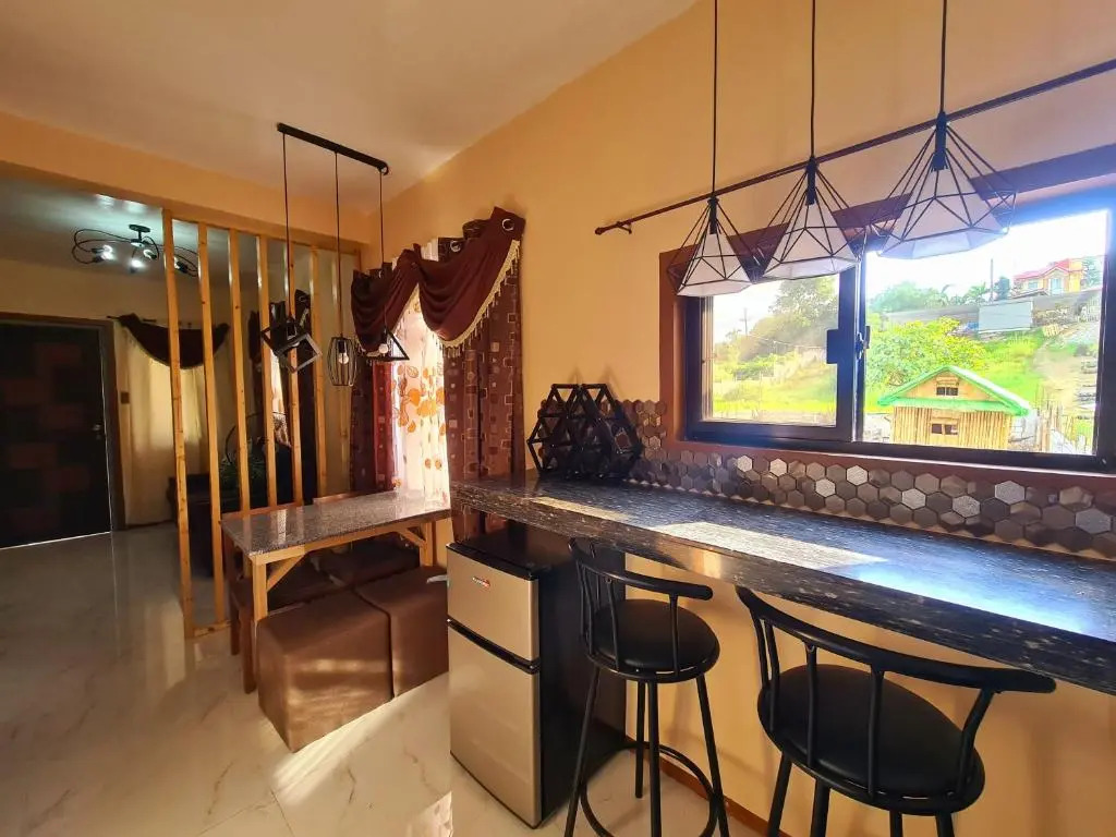 Tagaytay Staycation House by Bea & RM