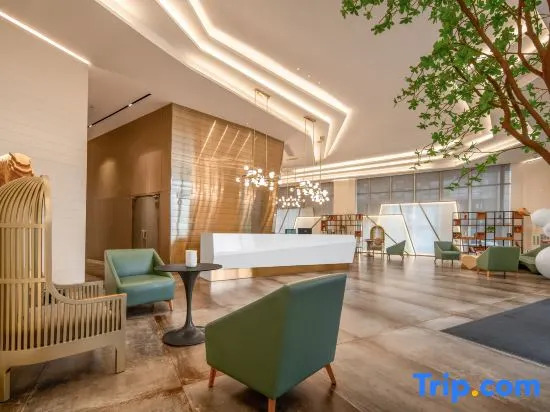 Yibin moon Peninsula Light Hotel(University City & Exhibition Center)