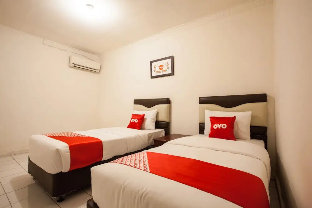 OYO 1084 Hotel Cirasa Syariah