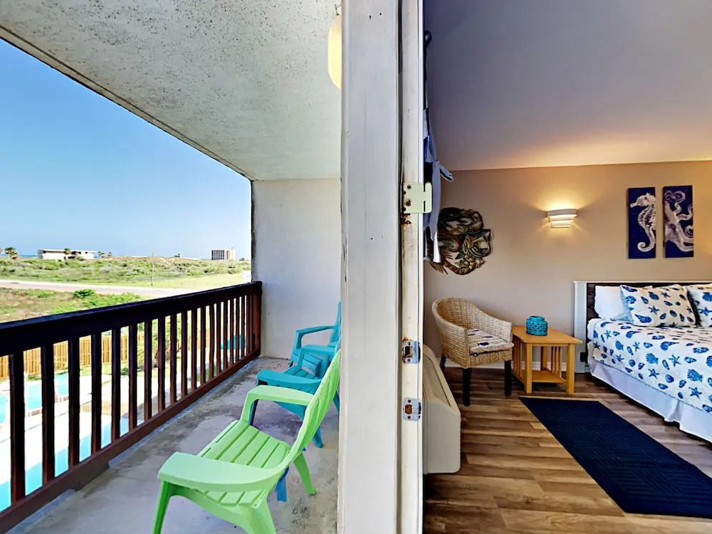 131 Seabreeze - One Bedroom Condo