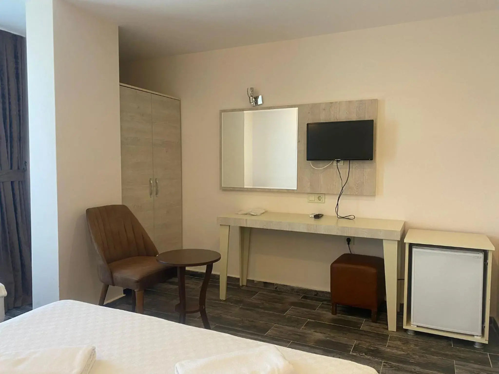 Dream Town Hotel & Restaurant