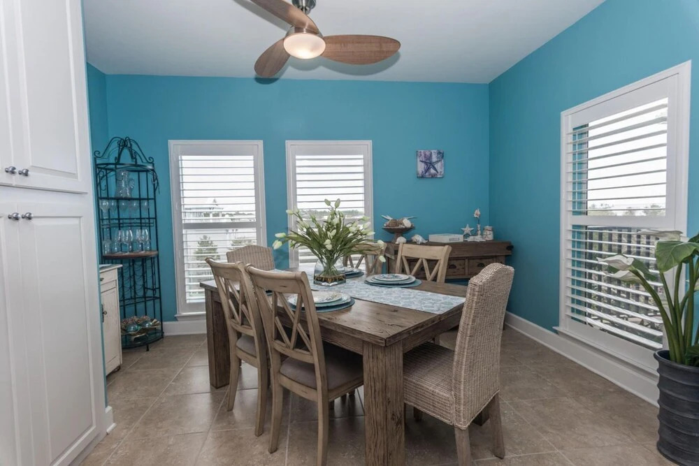 1732 W. County Hwy 30A Unit 401