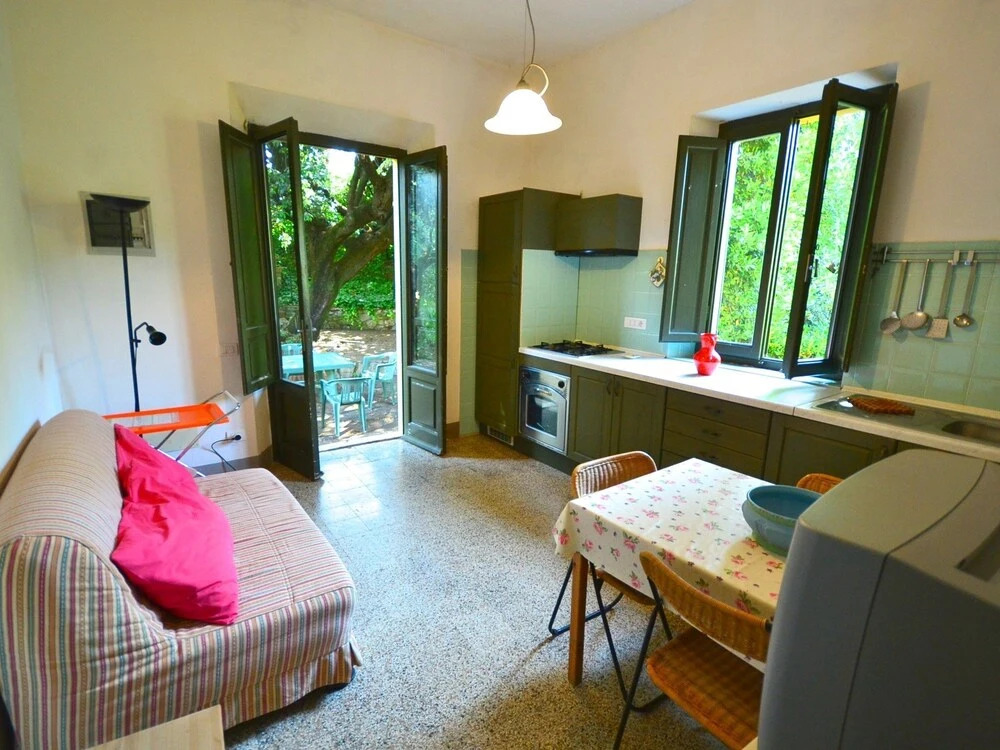 Comfortable Holiday Home in Castiglioncello With Garden