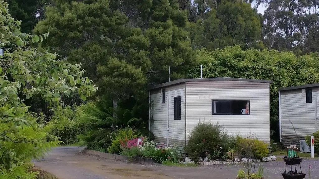 Zeehan Bush Camp
