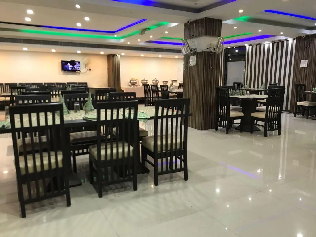 Hotel Sarweshwary
