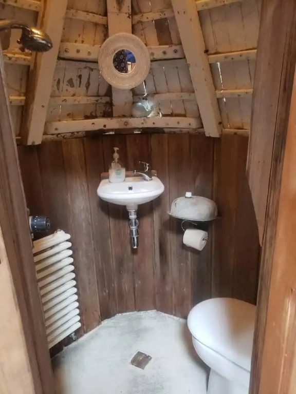 Bembridge Harbour Yurt - Log Burner - WiFi