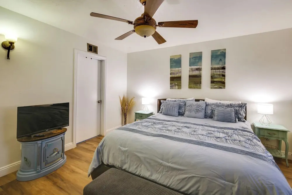 Spacious Home w/ Yard ~ 7 Mi to Dtwm San Diego!