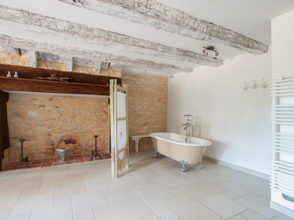 Alluring Holiday Home in Dégagnac with Heated Pool