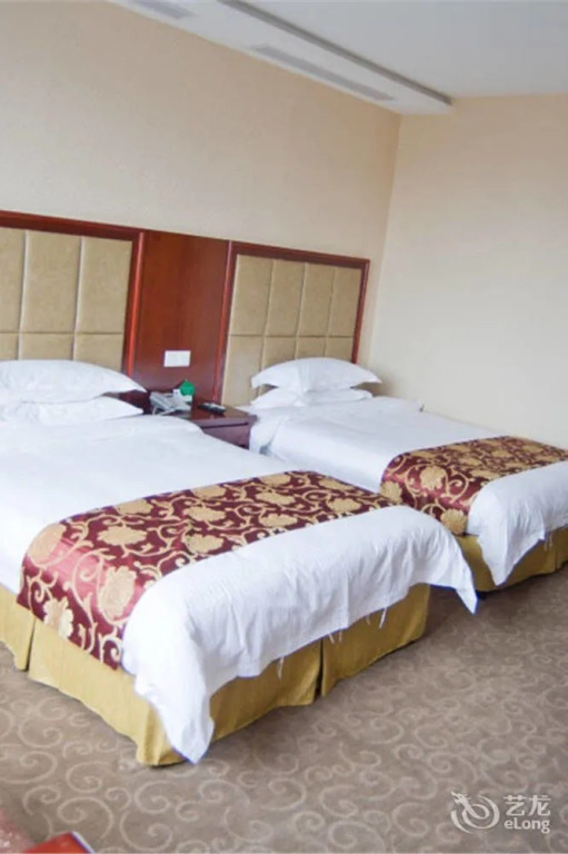 Gme Anqing City Qianshan County Fortune Plaza Hote