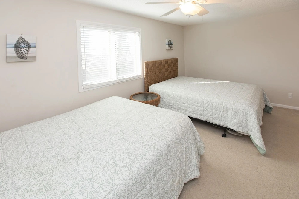 1734 Baltic Avenue 2 Bedrooms 2.5 Bathrooms Condo