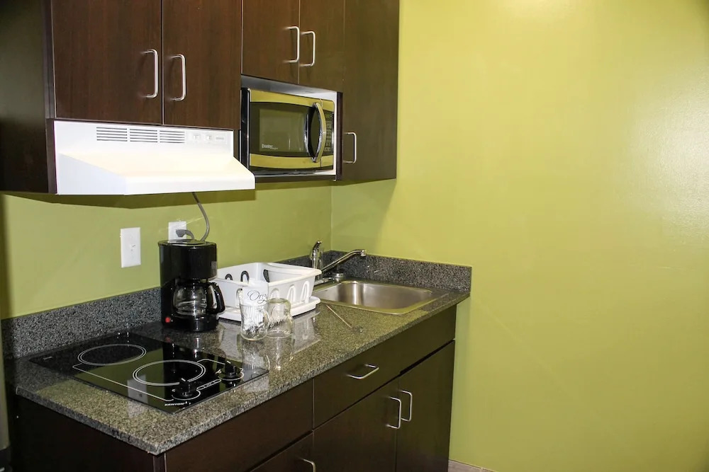 Studio 6 Extended Stay - Savannah, GA
