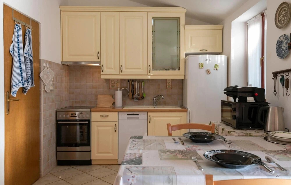 Amazing Home in Medulin With Wifi and 1 Bedrooms