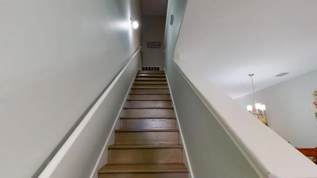 BC202 Funky Parrot, Heated Saltwater Pool, Short Walk to Beach, Gameroom