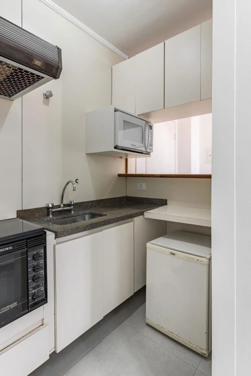 Apto 26 com Smart TV e WiFi VIVO fibra Columbia Resid ao lado Pamplona Shopping Jardins - São Paulo