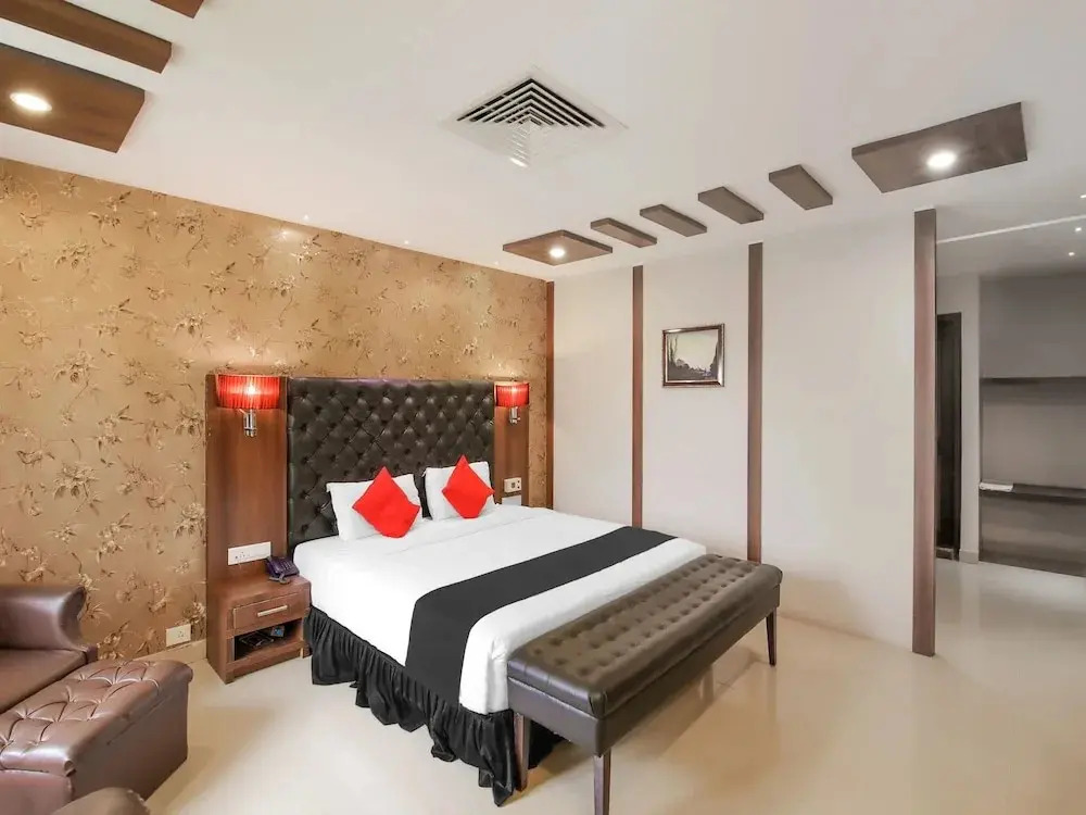 THE DAWN HOTEL