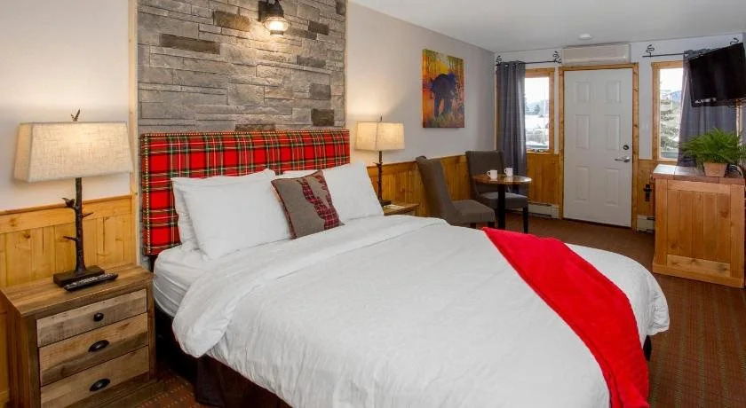 Bear Hill Lodge