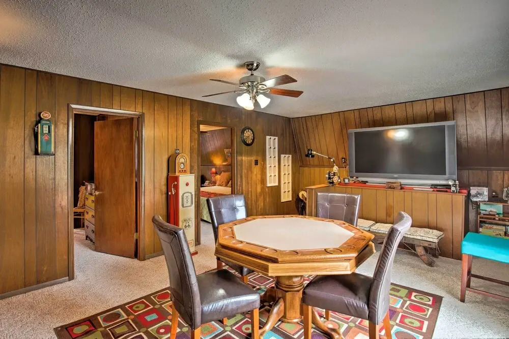 Ruidoso Cabin w/ Deck & Grill < 3 Mi to Race Track