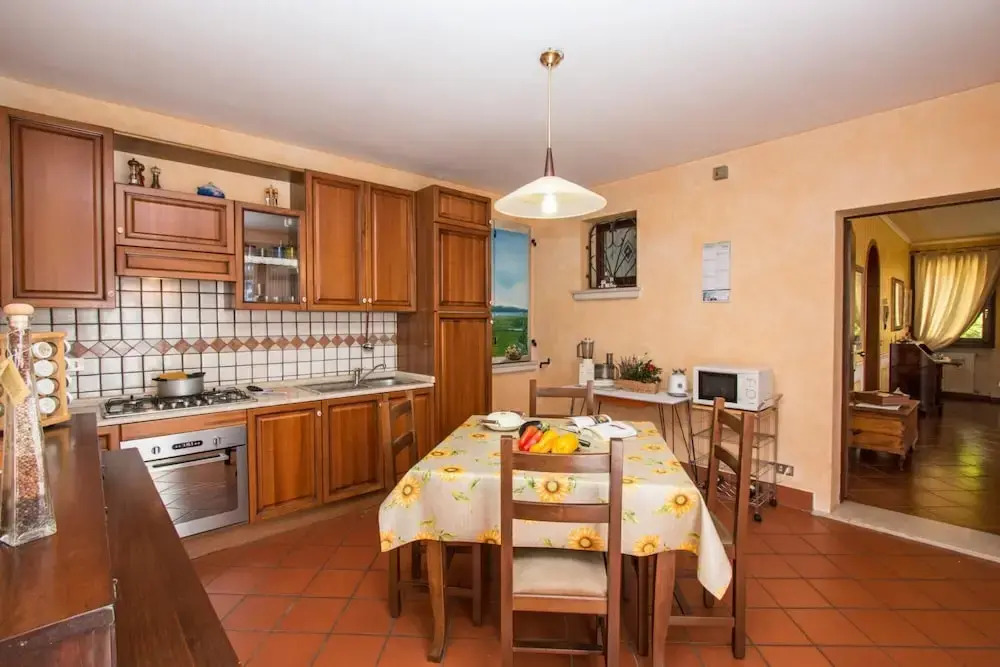 Le Ortensie 1 Apartment by Wonderful Italy