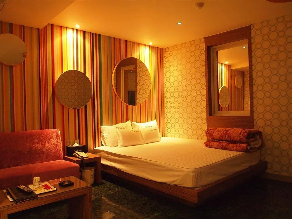 W Motel