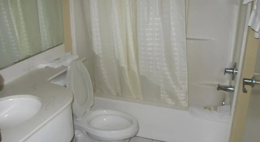 Microtel Inn and Suites Thomasville High Point