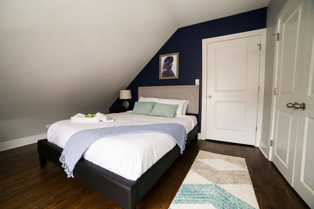 Stunning 3BR in Lake View by Sonder