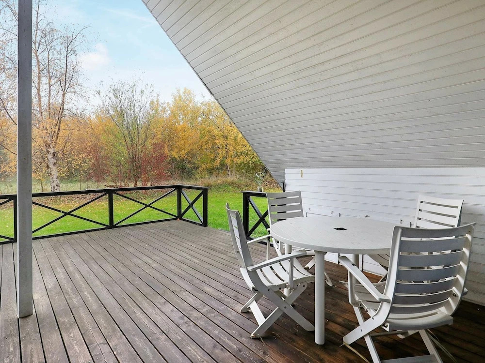 Pleasant Holiday Home in Rødby With Terrace