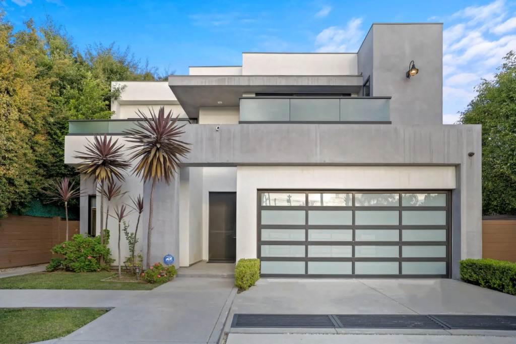 Crescent Heights