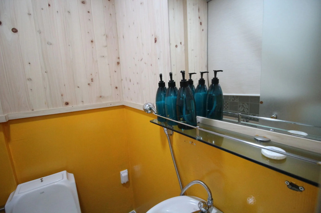 24 Guesthouse Nampo Station