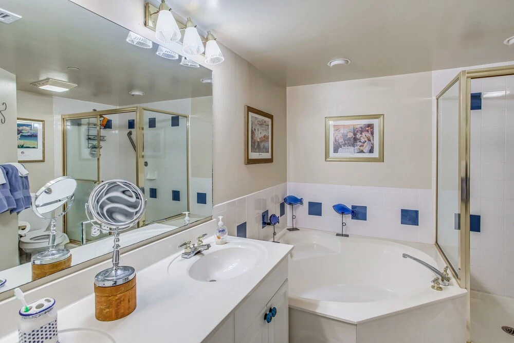 Pawleys Island Condo - Balcony, Pool & Ocean Views