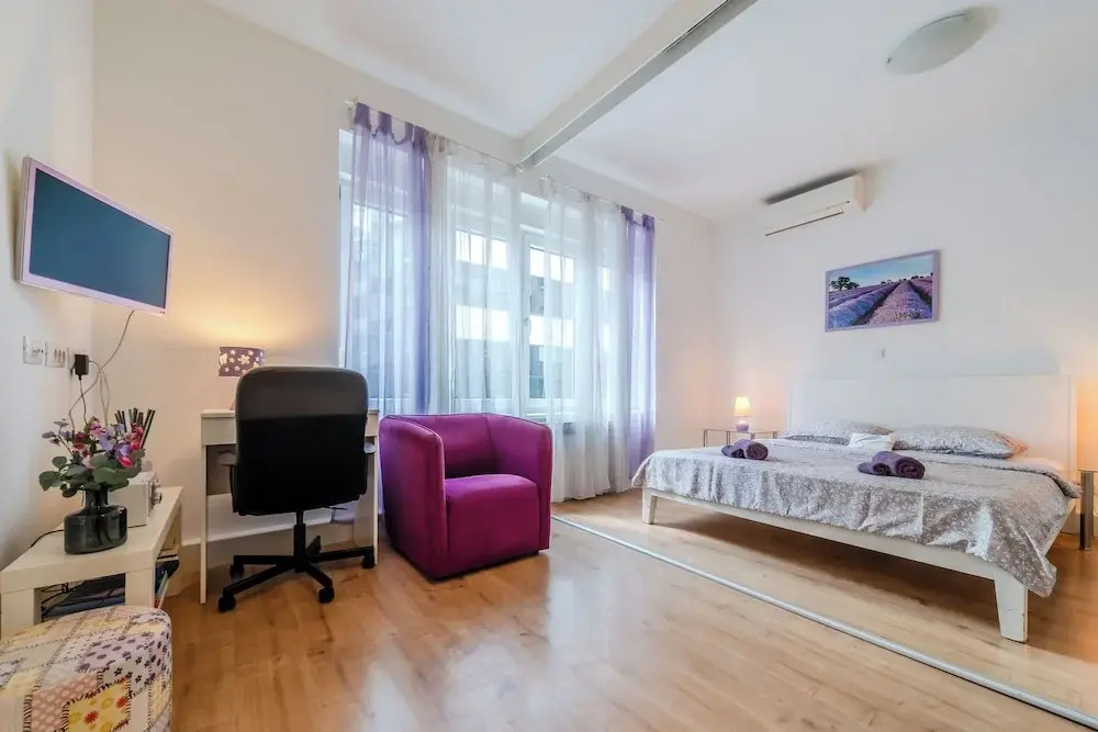 Lavanda Apartment With Terrace