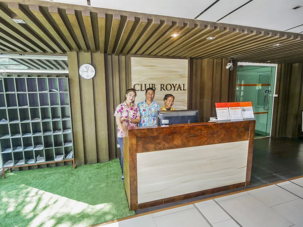 Club Royal Apartments