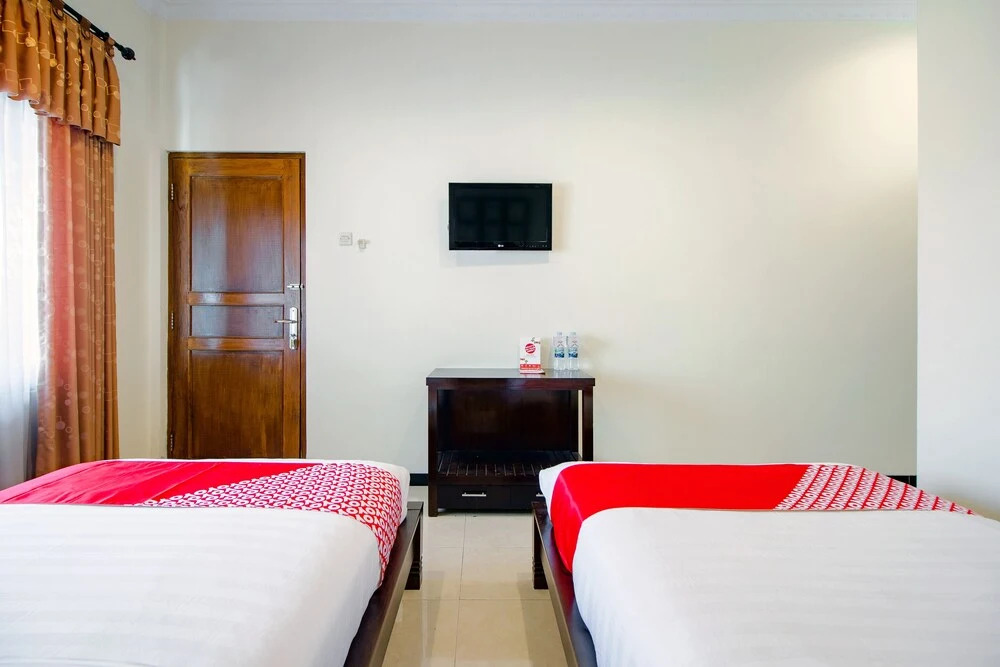 OYO 1650 Griya Joglo Homestay