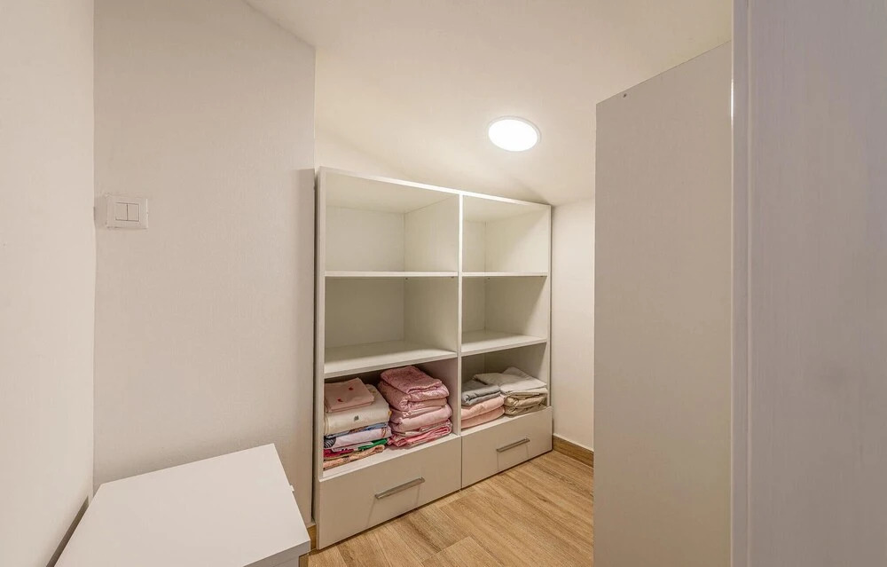 Amazing Apartment in Zadar With 3 Bedrooms and Wifi