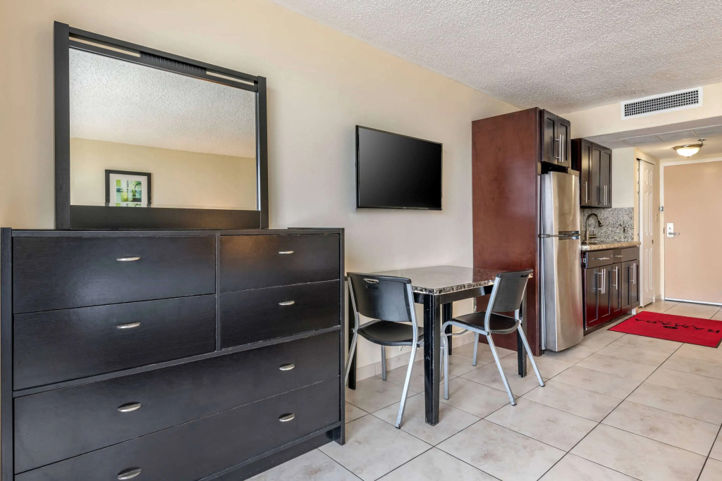 Ramada Plaza by Wyndham Marco Polo Beach Resort