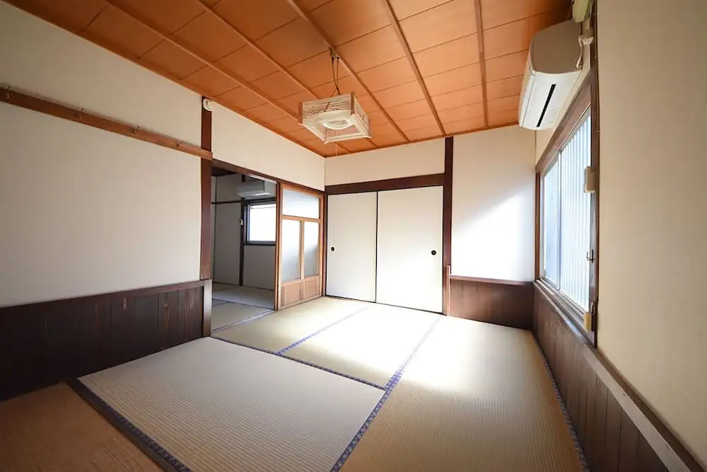 Tarbo's House Nishikitsuji : Free Parking, Pet OK
