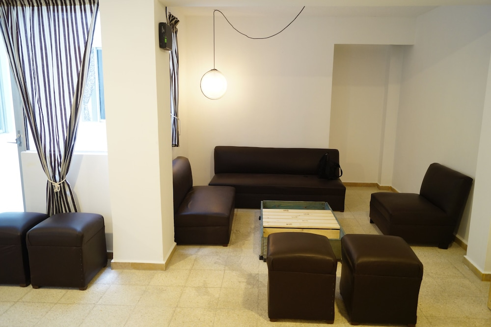 Suites 201