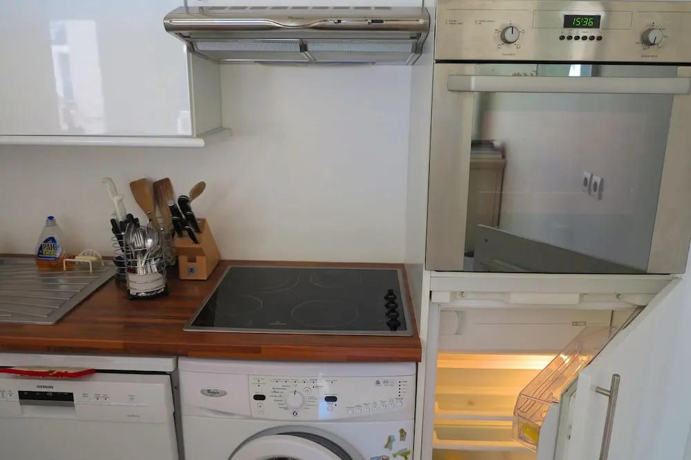 Viva Riviera Nice and Quiet 1 Bedroom with Swimming Pool